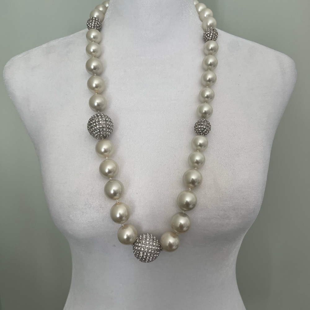 Ann Taylor statement necklace